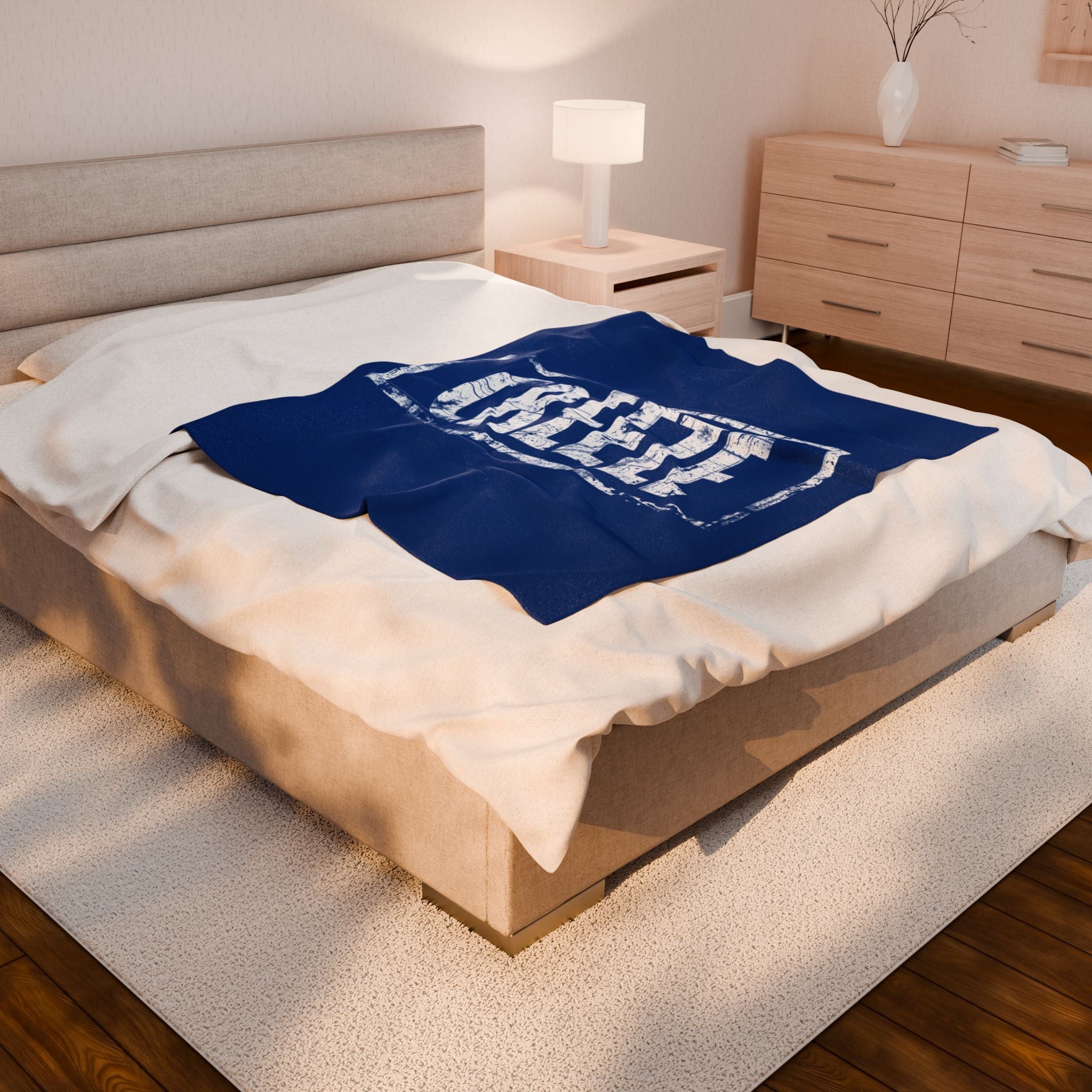 Cozy Velveteen Plush Blanket with 'CREEZE' Design | Perfect for Winter Nights, Gifts, Home Decor, and Movie Marathons